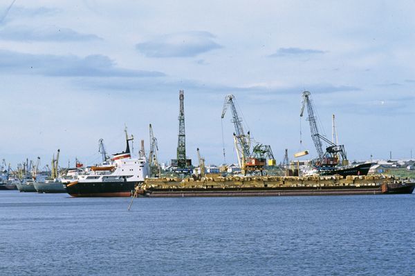 Оба судна встали на якорь около полуострова Галлиполи.