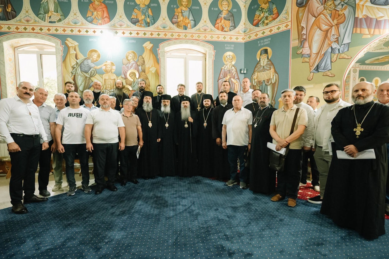 Митрополия Бессарабии выдвинула двух кандидатов на должность митрополита.