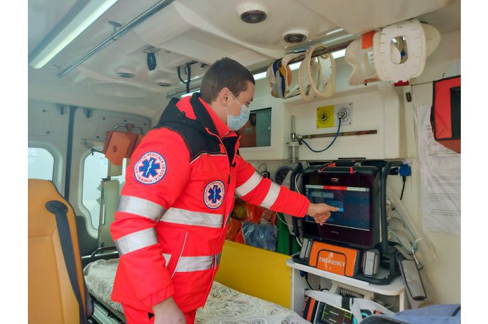 Скорую помощь вызывали 16000 раз: 6 случаев переохлаждения и обморожение.