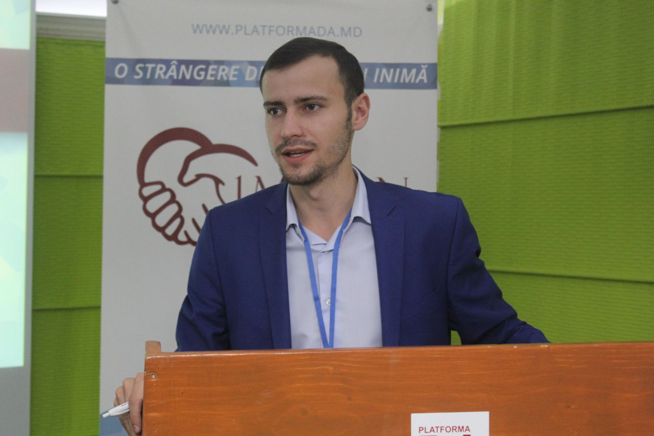 Председатель Платформы DA Дину Плынгэу.