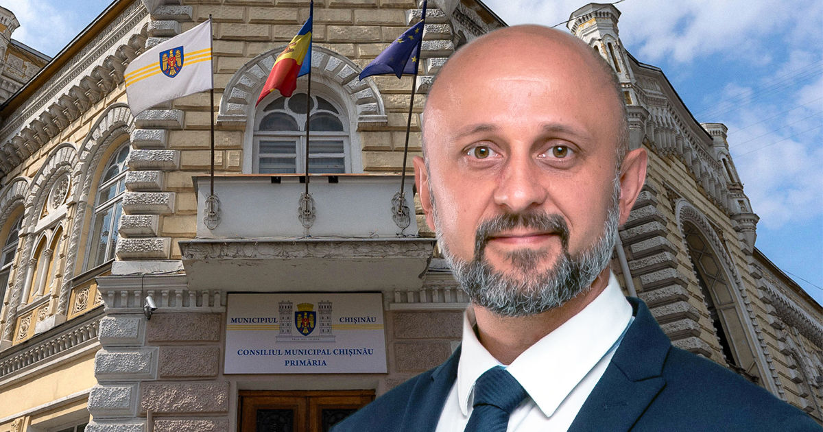 Павалой после увольнения: Я буду продолжать ходить на работу. Коллаж: Point.md