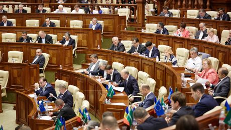 Comuniștii salută consultările cu democrații. Foto: publika.md