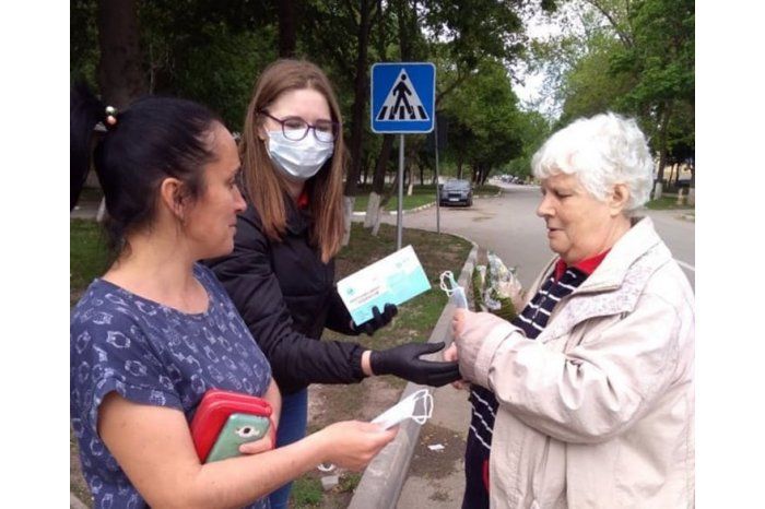 В Унгенах началась кампания по раздаче защитных масок.