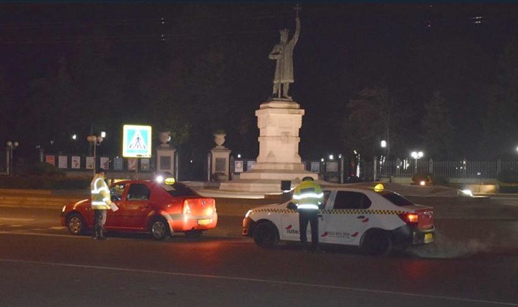 В Кишиневе водители такси садятся за руль под воздействием наркотиков.