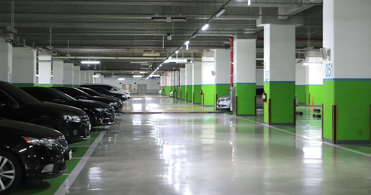 Dezvoltatorii imobiliari ar putea construi mai multe parcări subterane.