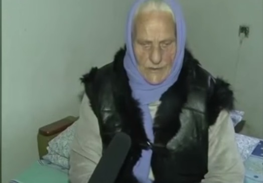 Ефросинья Стойкова обращалась во все инстанции, чтобы дом признали аварийным.