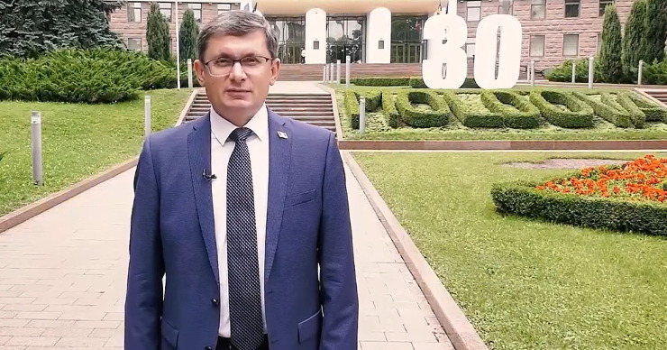 Председатель парламента Игорь Гросу. 