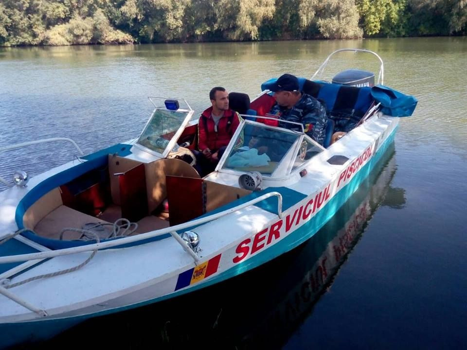 Amenzi pentru pescarii care au încălcat regulile de protecție a resurselor piscicole. 