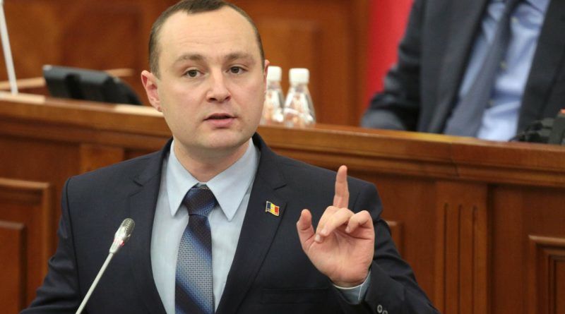Батрынча: Если бы в аварию попал лидер “правых”, они обвинили бы Додона и Путина.
