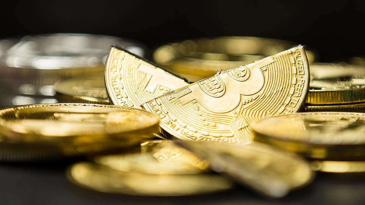 Milioane de dolari în criptomonede, scoase din Iran după începerea ostilităților.