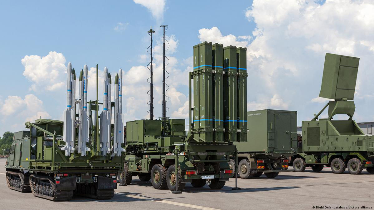 "Рамштайн-7": Украина получит ПВО, артиллерию, снаряды и зимнюю форму.
