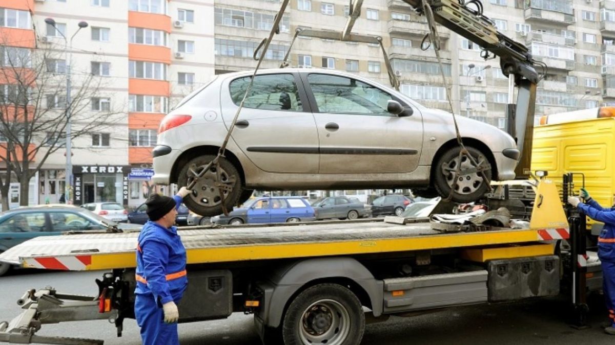 Полиция рассказала, где искать эвакуированные с улиц автомобили