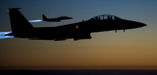 Rusia propune SUA să efectueze raiduri aeriene comune în Siria. Foto: EPA /US AIR FORCE / MATTHEW BRUCH