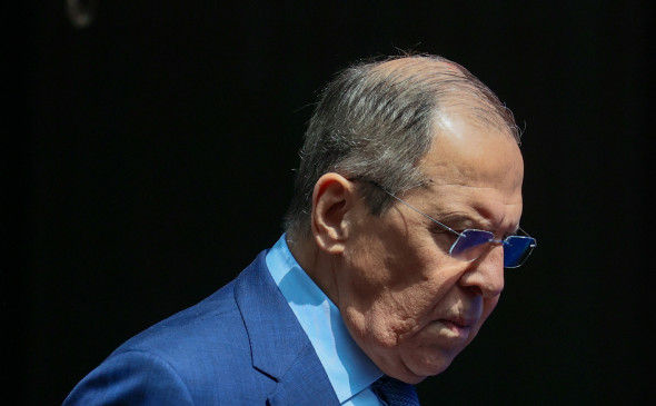 Лавров назвал "рискованным путем" планы США и Великобритании поставить РСЗО Украине.