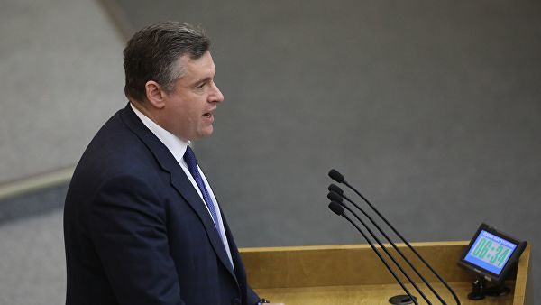 В бедности украинцев виноват лично Порошенко, заявил Слуцкий.
