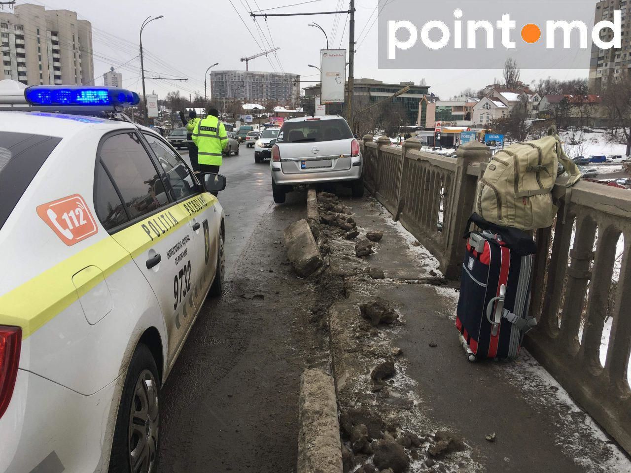 В Кишиневе водитель скончался за рулем во время движения.