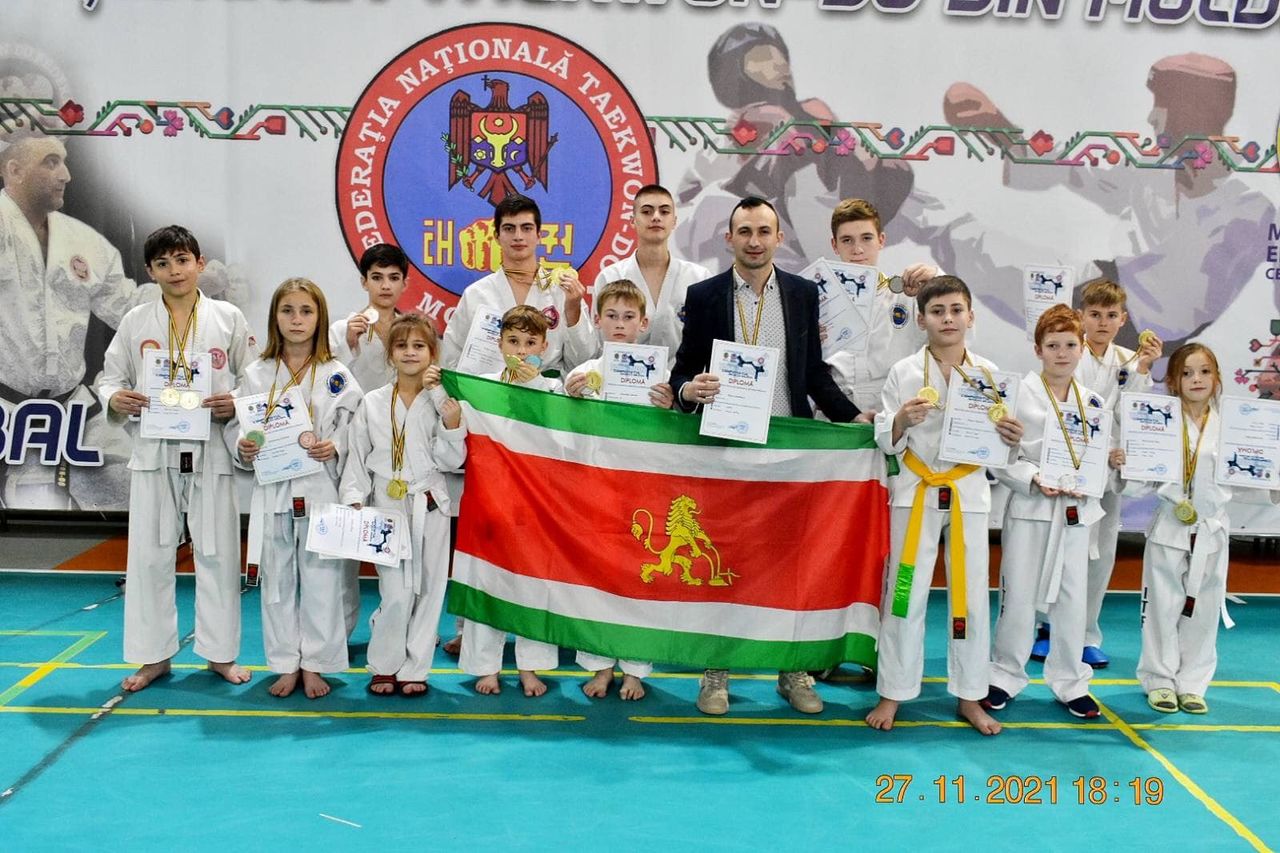 Тараклийские спортсмены завоевали 21 медаль на чемпионате по тхэквандо.