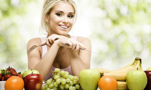 Specialiștii recomandă ca după un abuz alimentar să dăm corpului câteva zile de acomodare cu noul regim din farfurie. Foto: healthy.ro 