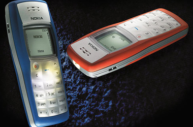 Телефон Nokia 1100 снова "в деле".  Фото: onliner.by 