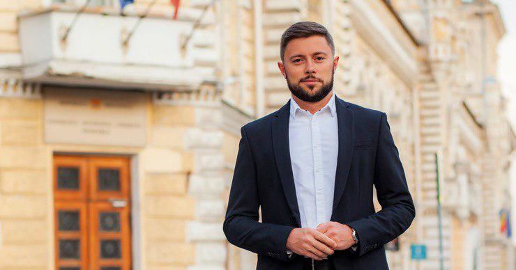 Киронда назначен вице-мэром и будет отвечать за городскую мобильность.