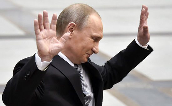 Путин подчеркнул, что ему «совершенно ничего не известно» о взломах и что «на государственном уровне Россия никогда этим не занимается».
