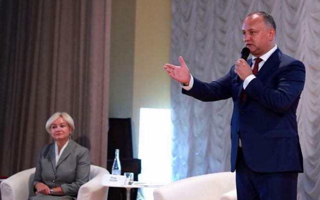 Dodon, ruşilor: Limba moldovenească, aproape identică cu cea italiană. Foto: adevarul.ro