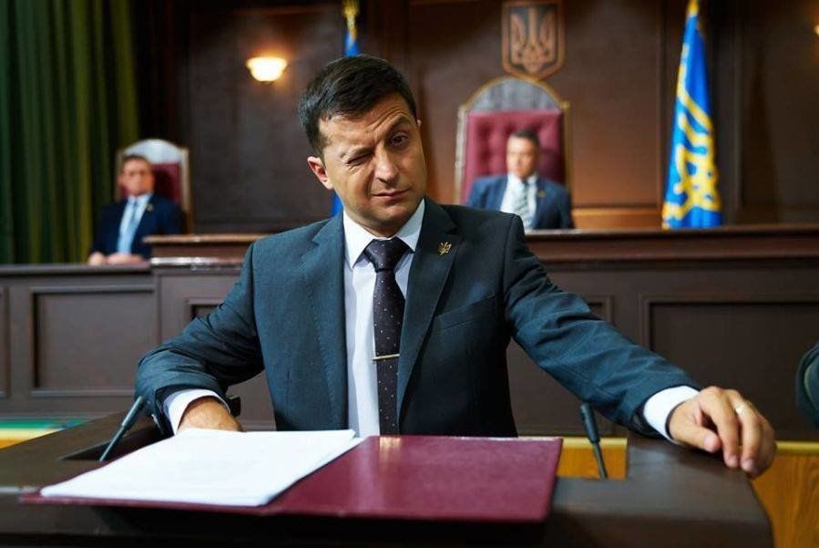 Более трех тысяч кандидатов подали свое резюме на должность спикера Владимира Зеленского.