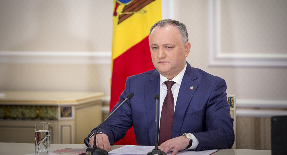 Додон выразил соболезнования в связи с крушением самолета в Казахстане.