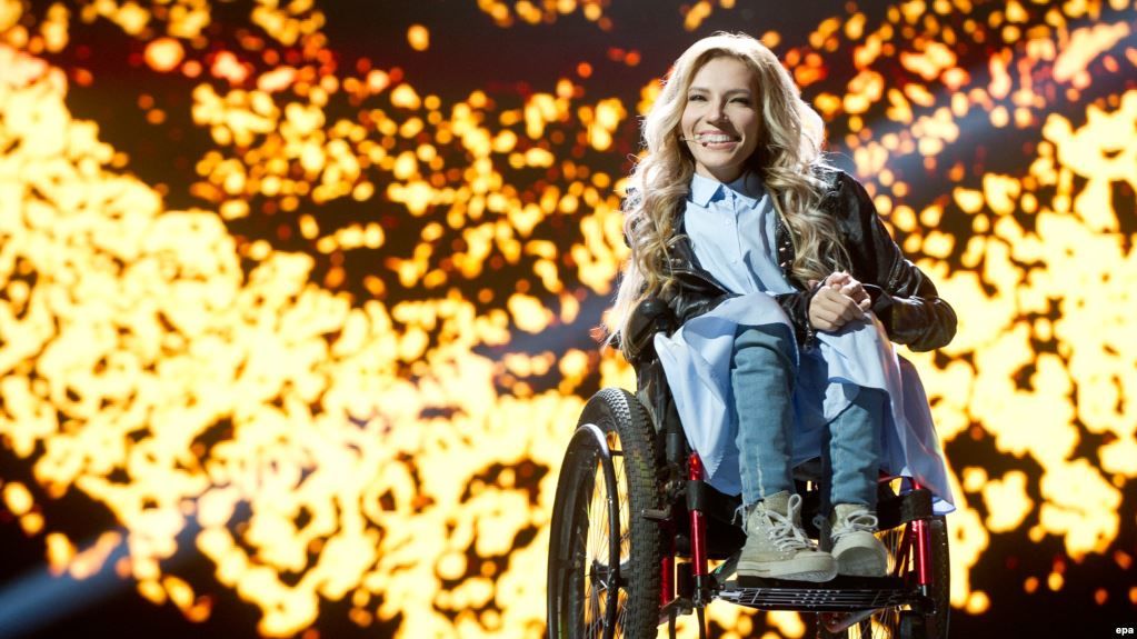 Eurovision i-a propus concurentei ruse să participe prin duplex de la Moscova, via satelit, la concurs.