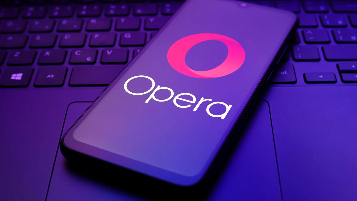 Opera оцифровала историю интернета с 1995 года.