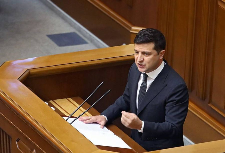 Зеленский одобрил новые санкции Украины против России.