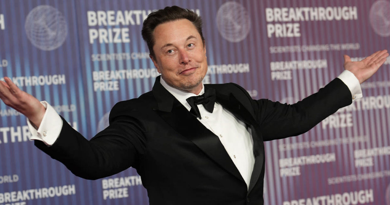 Musk a doborât propriul său record și a devenit din nou cel mai bogat om din istorie.