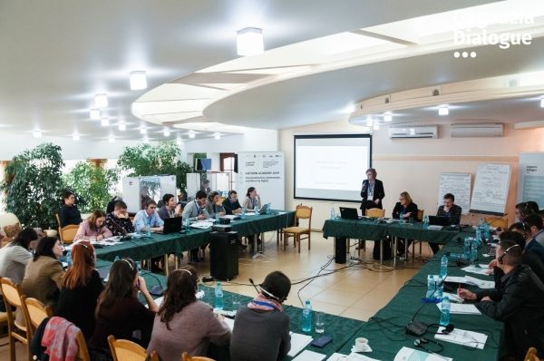 Посредники налаживают диалог между Кишинёвом и Комратом.