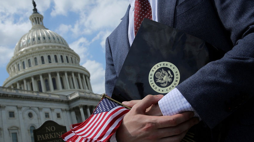 Байден подписал документ и направил уведомление конгрессу США.