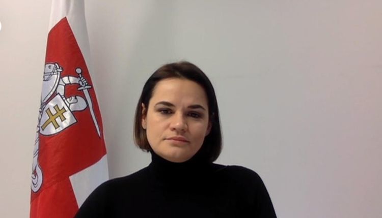 Тихановская рассчитывает на уход Лукашенко весной.
