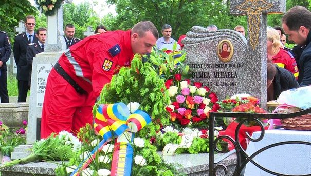 Sâmbătă s-a împlinit un an de la tragedia aviatică în care au murit patru salvatori SMURD Iaşi, în misiune, în R. Moldova. 