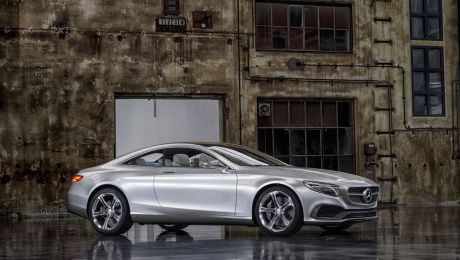 Mercedes va continua să extindă gama actualului C-Klasse cu noi variante de caroserie şi versiuni de motorizare. Foto: 2015mercedescclass.com