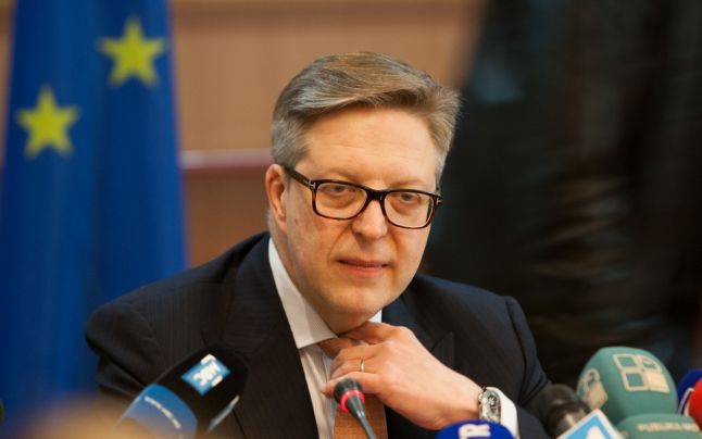 На лекции Пиркка Тапиола пообещал студентам факультета Права обеспечить их участие на европейских дебатах по юриспруденции и по правам человека.