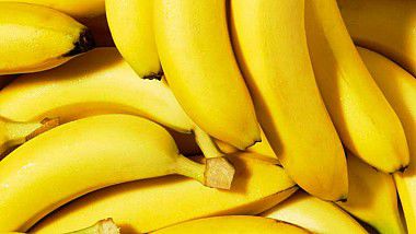 Fermierii japonezi au creat bananele cu coajă comestibilă