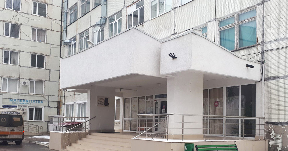 В больнице №1 младенец умер, захлебнувшись молоком: родители обвиняют врачей.