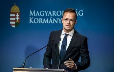 Венгрия обвинила Европарламент в мошенничестве.