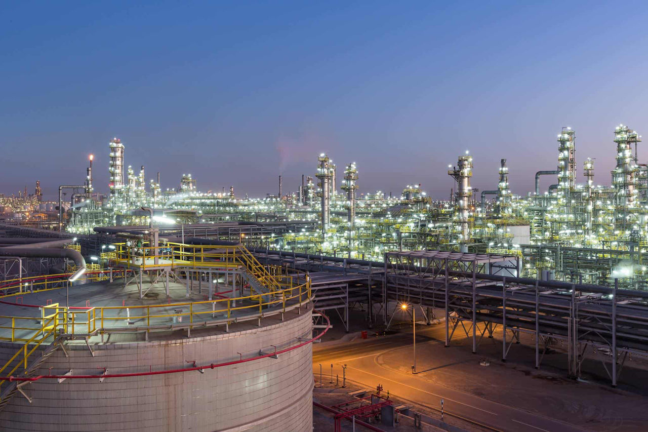 Spiegel: прибыль нефтяных компаний сильно выросла на фоне роста цен на энергоносители.