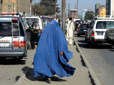 Mesajul soţiei lui Zawahiri a fost înregistrat înainte de expulzarea în Arabia Saudită a văduvei lui Osama ben Laden împreună cu fiii săi, la sfârşitul lui aprilie.
