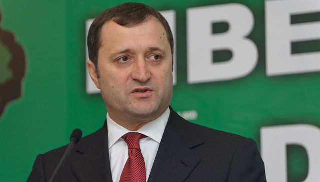 Astfel, PLDM este cotat cu doar 7 la sută, în timp ce Partidul Patria și partidul lui Iurie Leancă au luat procentaje aproape duble faţă de concurenţii săi politici, respectiv 13 la sută și 12 la sută.
