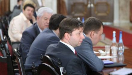„Un deputat nu poate să audieze alt deputat”, a ținut să precizeze speakerul Marian Lupu.