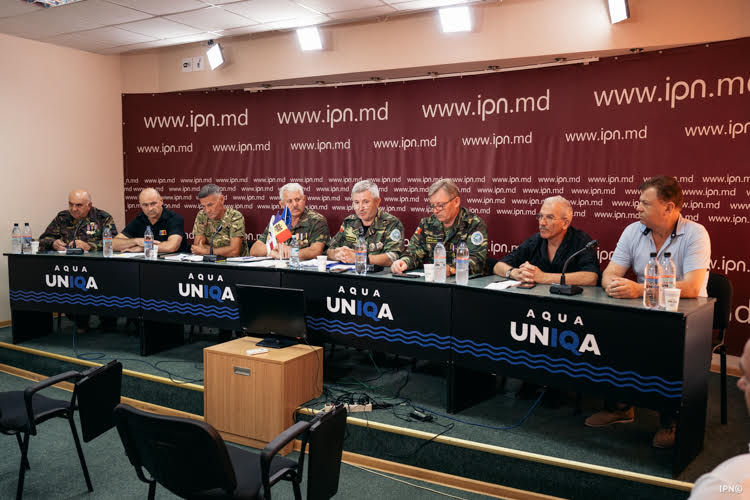 Представители Forța Veteranilor требуют аудиенции у главнокомандующего ВС.