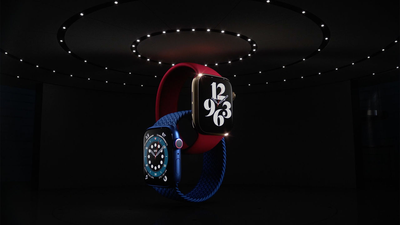 Глава компании Apple Тим Кук представил новое поколение смарт-часов Apple Watch.