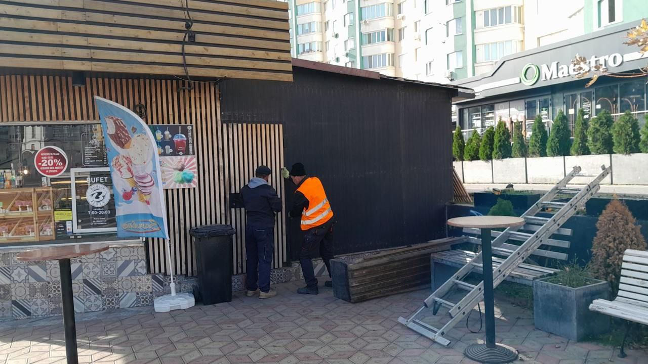 Un pavilion comercial din sectorul Ciocana a fost demontat.