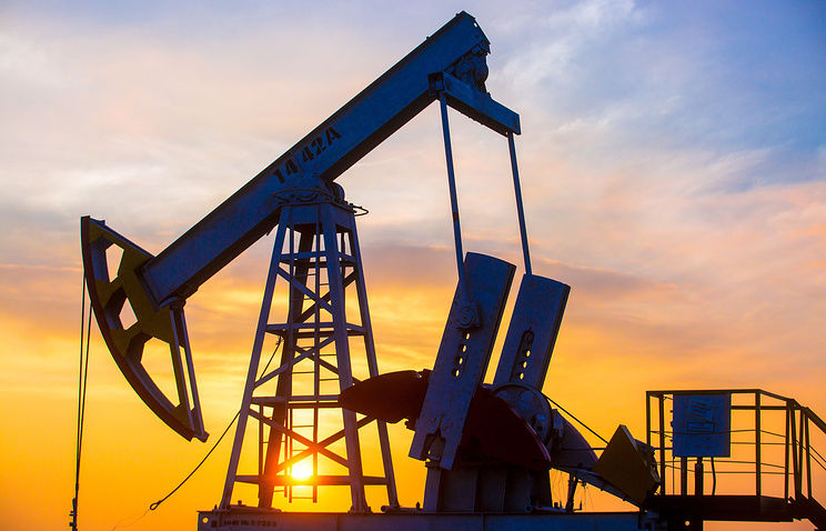 Стоимость фьючерса на нефть марки Brent составила 71 доллар за баррель впервые с января 2017 года. 