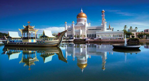 Serbarea Crăciunului este interzisă în Brunei.